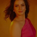 Parvathy Venkitaramanan Instagram - Inframe : @parvathyofficial Photography : @alex_judeson Vc :@ajudaythclicker Makeup : @honeylang_makeup_artist Costume : @sesha_bridalwear #parvathy #paru #actress #fasionreels