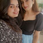 Parvathy Venkitaramanan Instagram - Pure happiness in a single click. No words needed, just happy vibes. Overflowing with joy and gratitude.Amazing hangout with @parvathyofficial 🤍🤍🥰 Location: @foot_mantra . . . . . . . . . . . #happy #goals #couplegoals #frindshipgoals #special #dayout #footmessage #message #released #dayout #specialfx #footmassages #chennai #refloxology #memories #goodday #friday #weekend #truebeauty #actoress #parvathy #vijaytv #vijaytvserial