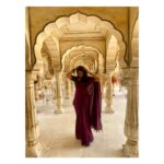 Parvathy Venkitaramanan Instagram - Throwback to The Pink City where every corner tells a story! Saree @mahaasarees Blouse @shri_she Styling @diptidesai_official