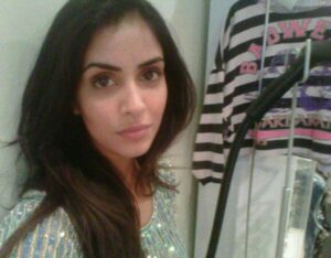 Parveen Kaur Instagram - Over 6 years ago, when @sh333, @dollyberlin and I were working at a vintage store on Queen West. Spent many hours steaming rank ass denim, listening to Trap, and cussing out teenage boys that smelt like stale pizza and B.O, all the while, terrified of our boss who happened to live upstairs. It was the best of times, it was the worst of times. Particularly that one time @juicyj couldn’t get across the border for his meet & greet, so I ate a brownie from his goodie bag and was stoned for 24 hours. Ah well, the golden era.