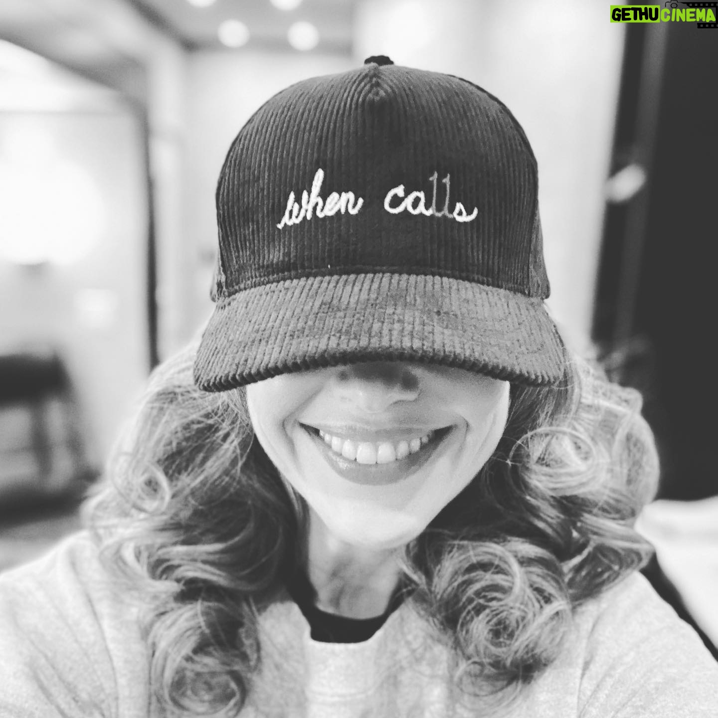 Pascale Hutton - 8.9K Likes - That’s a wrap on season 11! What a season it’s been!!! Thank you to our amazing and tireless cast and crew, it is a joy to work alongside you!
#whenca11s #hearties