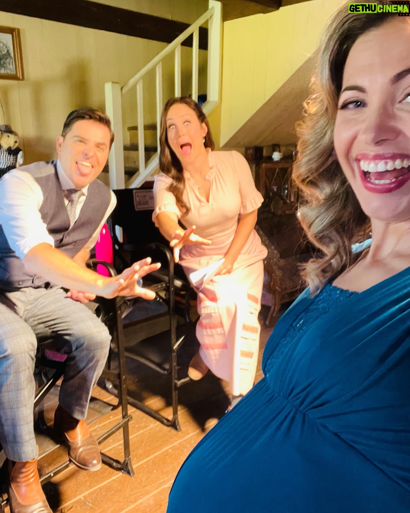 Pascale Hutton - 9.1K Likes - #pregnantrosemary strikes again!
#season10 #wcth