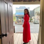 Pascale Hutton Instagram - Find yourself and friend who can do it all, and then never let go!!!! I am forever grateful for all your faces Erin Krakow!!! Happy Birthday my dear friend 😘