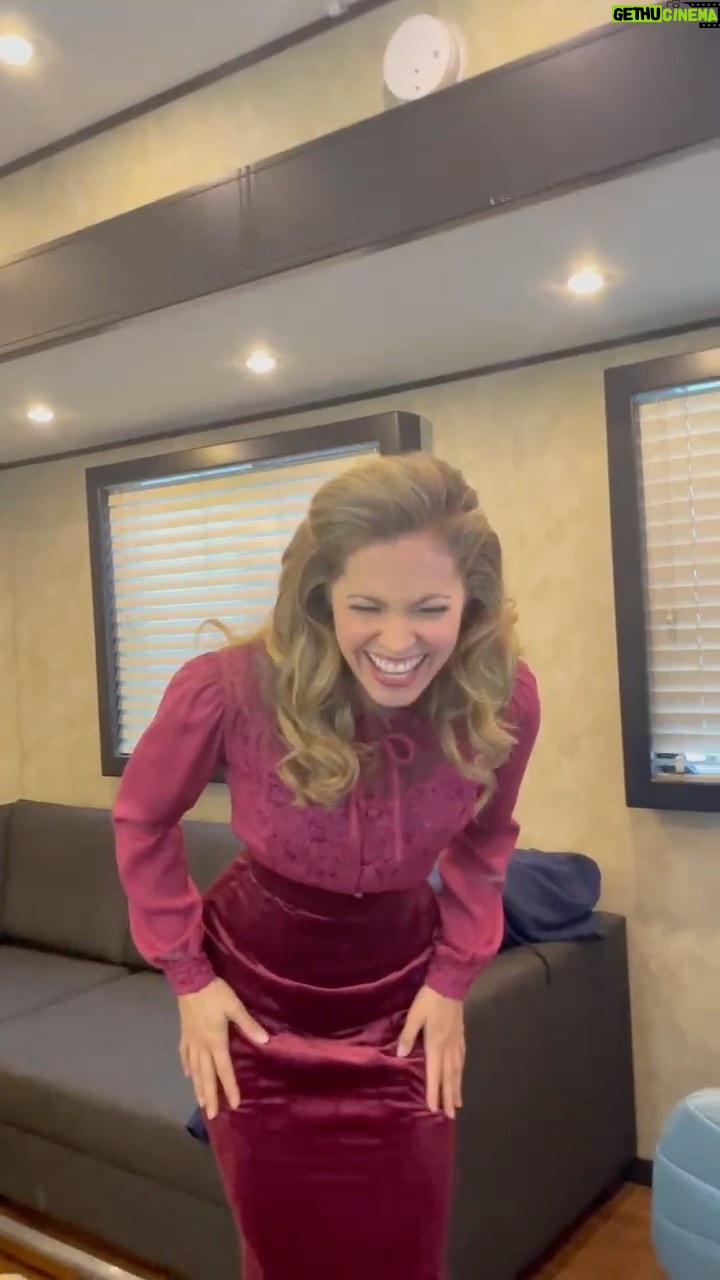 Pascale Hutton Instagram - People often ask me what it’s like working with @erinkrakow , well……..