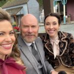 Pascale Hutton Instagram - Oh those Yosts and their Interconnected Word Puzzles!!!! Season 9 finale! Sunday! @hallmarkchannel