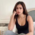 Pashmina Roshan Instagram - Swipe for book recommendation