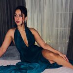 Pashmina Roshan Instagram - Shaken not stirred 🍸