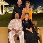 Pashmina Roshan Instagram - Happy Diwali! Wishing you all love and so much light ✨🪔
