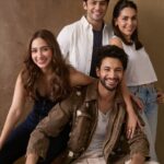 Pashmina Roshan Instagram - Ishq Vishk ke mahine mein aapka swaagat hai!! 🙏♥️🤔🥴🤯🥹🥰 21st June in theatres!!!!! 📸 @kadamajay