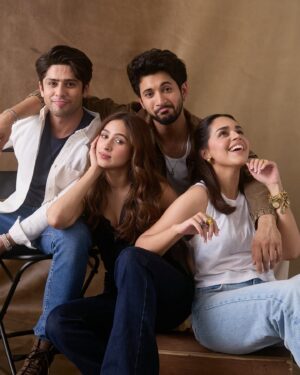 Pashmina Roshan Instagram - Ishq Vishk ke mahine mein aapka swaagat hai!! 🙏♥️🤔🥴🤯🥹🥰 

21st June in theatres!!!!!

📸 @kadamajay