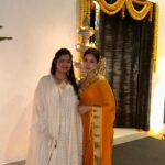 Pashmina Roshan Instagram - Happy Diwali! Wishing you all love and so much light ✨🪔