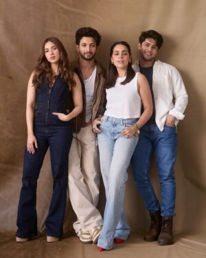 Pashmina Roshan Instagram - Ishq Vishk ke mahine mein aapka swaagat hai!! 🙏♥️🤔🥴🤯🥹🥰 

21st June in theatres!!!!!

📸 @kadamajay