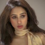 Pashmina Roshan Instagram - Low res, high vibe 🎞️