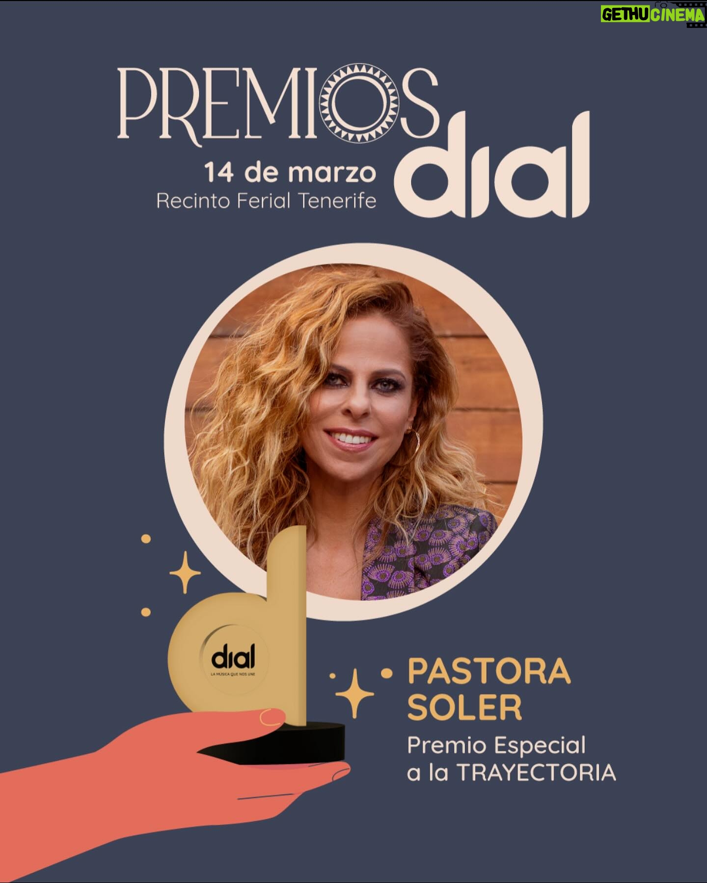 Pastora Soler Instagram - Este premio puede ser de los más especiales de mi carrera! Dios mio, este año 2024, celebramos 30 años de carrera, 30 años de mi primer disco, 30 años de vida profesional y siempre apoyada y acompañada de mi familia de @cadena_dial !!!!💚 Hoy estoy muy emocionada con este reconocimiento porque por primera vez soy consciente que cumplimos 30 años y para dar pistoletazo de salida a este año de celebración no puede haber mejor sitio que Tenerife y los Premios Dial!!!! GRACIAS!!!!!!!!!!!!🙏🏻🙏🏻🙏🏻 🎂🥳💚💃🏽 #PremiosDial #Tenerife #30años #premiotrayectoria #emocion #ageadecimiento #ilusuon #cadenadial