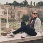 Pastora Soler Instagram – Desconectarse para conectarse… 🔌 

#Roma #ciudadeterna #díasdegloria 🤎🤎🤎