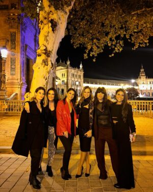 Pastora Soler Instagram - Resumen de una semana apasionante!!!! 
Era emocionante recibir los @latingrammys en mi tierra, en mi Sevilla, pero la semana ha resultado ser mucho más divertida de lo q esperaba! 
🤭☺️🫶😍😅

#music #Sevilla #celebracion #latungrammy #amigas