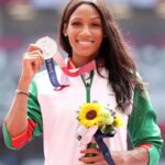 Patrícia Mamona Instagram – 🥈Um Sonho tornado realidade🥈 ✨ @tokyo2020 

🇵🇹🇵🇹🇵🇹 💪🏾💪🏾 A prata é nossa 💪🏾💪🏾 🇵🇹🇵🇹🇵🇹🇵🇹

Por detrás de um grande atleta está sempre um grande treinador 🙏🏽 Obrigada “José” @coachuvajumps 
❤️💛💚 Valeu e vai continuar a valer a pena o trabalho que construímos ao longo destes 20 anos 👊🏾 #teamuva #teamportugal

Ps: Obrigada pelas mensagens 💛 que têm deixado mas está muito difícil gerir estas emoções todas ☺️😘

#olympics #medalist #tokyo #triplejump #jump #athlete