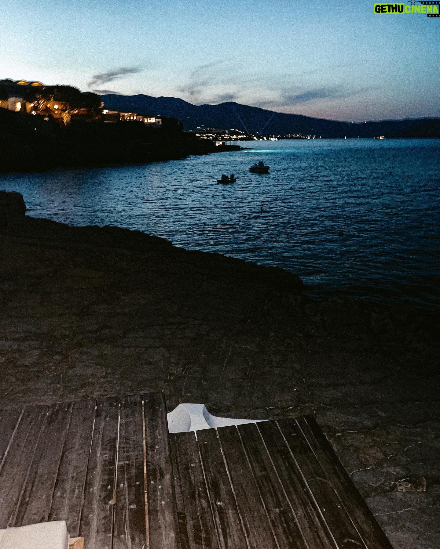 Patri Guijarro Instagram - Summer nights 🌙🌊