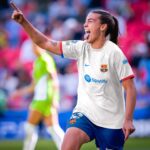 Patri Guijarro Instagram - Una equipació feta per a moments històrics 😝☝️