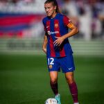 Patri Guijarro Instagram - El clásico es 💙❤️ ¡Gracias afición, sois increíbles! 🤩 Vamos 👊🏼