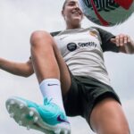 Patri Guijarro Instagram - “It’s the perfect boot for me, because it adapts very well to my foot and to my style of play.” Patri Guijarro, @fcbfemeni Midfielder @patri8guijarro is tuned for touch in the 𝐓𝐢𝐞𝐦𝐩𝐨 𝟏𝟎 with soft, lightweight FlyTouch Plus that forms to her foot and stays consistent in varied conditions 🤌🌦️ #NikeFootball