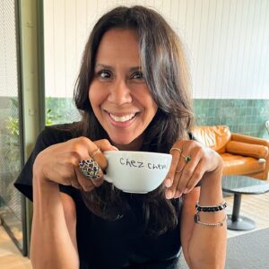 Patricia Paquin Instagram - Merci mes amis d’être là pour cette première journée à notre deuxième café @chez_cheval 
2020 chem.du Fer-à-Cheval, Ste-Julie ❤️ @philippe_laprise  @marieevejanvier @jfbreau @isabelleracicot @jessica.barker_ @barkerlafrance