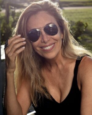 Patricia Viggiano Instagram - “Cada minuto que estás enfadado, te pierdes sesenta segundos de felicidad”
Ralph Waldo Emerson 

Gran verdad! 👌👏😊

Ph: @sebanaonok 
  @aguspulidook