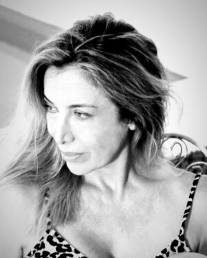 Patricia Viggiano Instagram - Buen fin de semana p todos! Pásenlo lindo!🤍🧚‍♀️😁🎉

PH: @sebanaonok 
  @aguspulidook