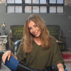 Patricia Viggiano Instagram - -Hoy una amiga muy querida… q nos conocemos de muy chicas del cole… me dijo: - vos te diste cuenta de tus logros? … vos te das cuenta de lo visionaría q fuiste con esto, cómo lo armaste, lo creaste…x supuesto aclaro me quiere mucho mucho mucho😂 es así no miento bájenle un poco😂

Volviendo a lo q me decía… yo no le pude contestar … aunque en mi fuero interno lo supiera… no lo alcanzaba en ese momento a imaginar…y ella me lo detalló…

Y después cuando se fue… me dejo pensando…q nunca había pensado en mi en términos de “logros”….
Refiriéndome a aquello q yo construí q hizo feliz a otros y a mi…
No importa q sea… eso cada uno sabe…

Estuvo buena la pregunta… revise y me encontré con más de los q creía y eso si bien no me identifica…

 Si me constituye…✨

Gracias amiga querida x tu pregunta… me hizo muy bien esta revisión…🤍

Yo ahora…te la dejo a vos…esta buena!😀✨🙏💫 Buen término de Martes p todos! Pásenlo lindo!😄

PH: @sebanaonok 
  @aguspulidook 
Makeup: @majomakeup27