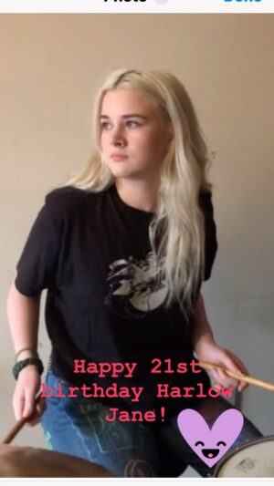 Patricia Arquette Instagram - Happy birthday to lovely. You are wise and kind and funny and talented and such a natural and instinctive and honest actor and I am so lucky and grateful to be your momma. There is no one else like you and I thank God everyday I get to share this road.. this life with you! May you always be blessed and guided and protected and may you have the wisdom to follow your highest guidance and have the courage to follow through to serve that. I love you! I couldn’t be prouder of you. Mom  P.S thank you Thomas Jane for giving me the joy of this sweet baby girl!