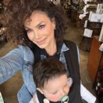 Patricia De Leon Instagram - Bonito Martes familia!!! ♥️🙌 . A ya un año de haber dado a luz siento que finalmente voy saliendo de la tortura de la DEPRESIÓN POST PARTO. . 1.La Depresión post parto SI EXISTE. 2. No la ignores. 3. Si te sientes que te estás ahogando y estás siempre abrumada, lloras a cada rato y por nada? 4. Si te sientes sola, aún estando rodeada de personas y que no vez la luz al final del túnel? 5. Si sientes que haz perdido tu norte y no sabes cómo volver a ser tu? 6. Te alejas de todo y de todos? 7. Te da miedo todo, hasta salir de tu casa y más con el bb en el auto? 8. No tiene tiempo límite. . Bueno la verdad es que NO ESTÁS LOCA, solo estás pasando por Depresión Post Parto. . IMPORTANTE: Hablalo con personas. . Hablalo con tu pareja . . Busca ayuda. . Encuentra algún grupo de mujeres que estén pasando por lo mismo, así no te sentirás sola. . Y no olvides que esto pasará, y que todo esto por lo que estás pasando valió la pena! . Tente mucha paciencia. . Arréglate aunque no vayas a salir. . Sal y agarra aire, tomate tiempo para ti. . Espero que si estas pasando por lo mismo, te ayude saber que a muchas nos puede pasar y que NO ESTÁS SOLA. . Algo muy importante no estés en negación, yo lo estuve, y creo q fue peor. Esto es pasajero, y la verdad que aún haber sido terrible por mi hijo lo pasaría 1000 veces todo. . No olvides que para que tu bebé esté bien, tú debes estar bien. . #postpartumdepression #havepatiencewithyourself #postpartumdepressionisreal‼️ #postpartumdepressionawareness #loveyourselffirst #motherhood #postpartumjourney