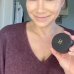 Patricia De Leon Instagram - Good Morning mi Gente y feliz Bendecido Viernes! . Aquí les dejo un #grwm y un poquito de la historia de l porq hice @pdlcosmetics. . Aquí verán también el NUEVO PRODUCTO de nuestra colección. 😍 . 🚨 NEW PRODUCT ALERT! . #foundersstory #patriciadeleon #newproduct #newproductalert🚨 #latina #latinabusinessowner #byalatinaforlatinas #pdlcosmetics