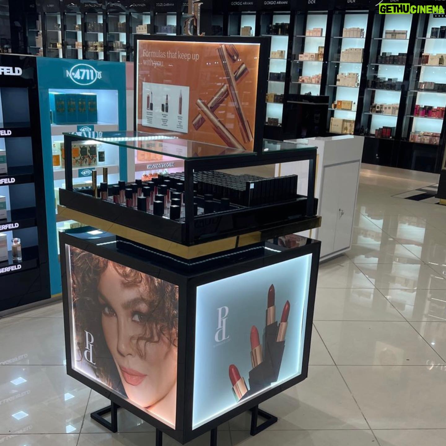 Patricia De Leon Instagram - πβοΈFeliz Domingo a todos!!! . Feliz de Anunciar que YA puedes encontrar @pdlcosmetics en @stevenspanama de METROMALL @metromallpty β₯οΈ asΓ quΓ© pasa a buscar tu color favorito! . π΅π¦π΅π¦π΅π¦π΅π¦π΅π¦π΅π¦π΅π¦π΅π¦π΅π¦π΅π¦ #pdlcosmetics #makeupaddict #youunlimited #panama #makeup #makeuplover