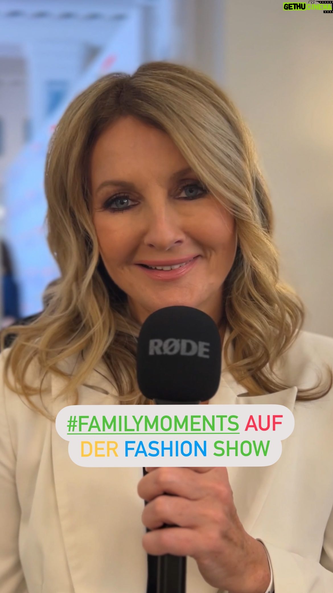Patricia Kelly Instagram - Unser diesjähriges Motto der Ernstings Fashion Show 2024 war #FamilyMoments. 💜 Und so waren wir ganz gespannt, was unsere Gäste - so ganz privat - zu berichten hatten! Doch seht selbst. 🎥 Was war Euer schönster Familien Moment? Schreibt es gerne in die Kommentare! 🥰 #ErnstingsFamily #FashionShow