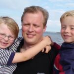 Patricia Kelly Instagram - To the best father in the world! ♥️ @denis.sawinkin.official happy father’s day, we love you to the moon and back! 🥰♥️🙏 @sawinkinalexander @iggikelly_official #bestfatherever #loving #strong #caring #bestrolemodel #andmuchmore #family #love #patriciakelly #thekellyfamily #kellyfamily