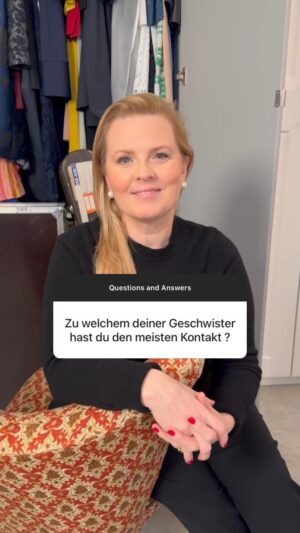 Patricia Kelly Instagram - Questions & Answers ⁉️
Viele von euch haben gefragt, wie ich mich mit der und der Schwester und dem und dem Bruder verstehe. Hier ist meine Antwort 😊
Danke für all eure Fragen bei der letzten Fragerunde in den Stories😘 #question #answer #qanda #family #geschwister #Familie #patriciakelly #kellyfamily #thekellyfamily