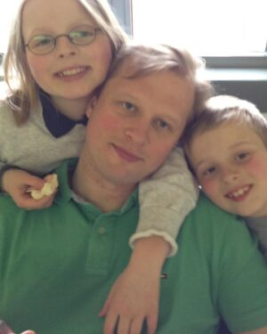 Patricia Kelly Instagram - To the best father in the world! ♥️ @denis.sawinkin.official happy father’s day, we love you to the moon and back! 🥰♥️🙏 @sawinkinalexander  @iggikelly_official  #bestfatherever #loving #strong #caring #bestrolemodel #andmuchmore #family #love #patriciakelly #thekellyfamily #kellyfamily