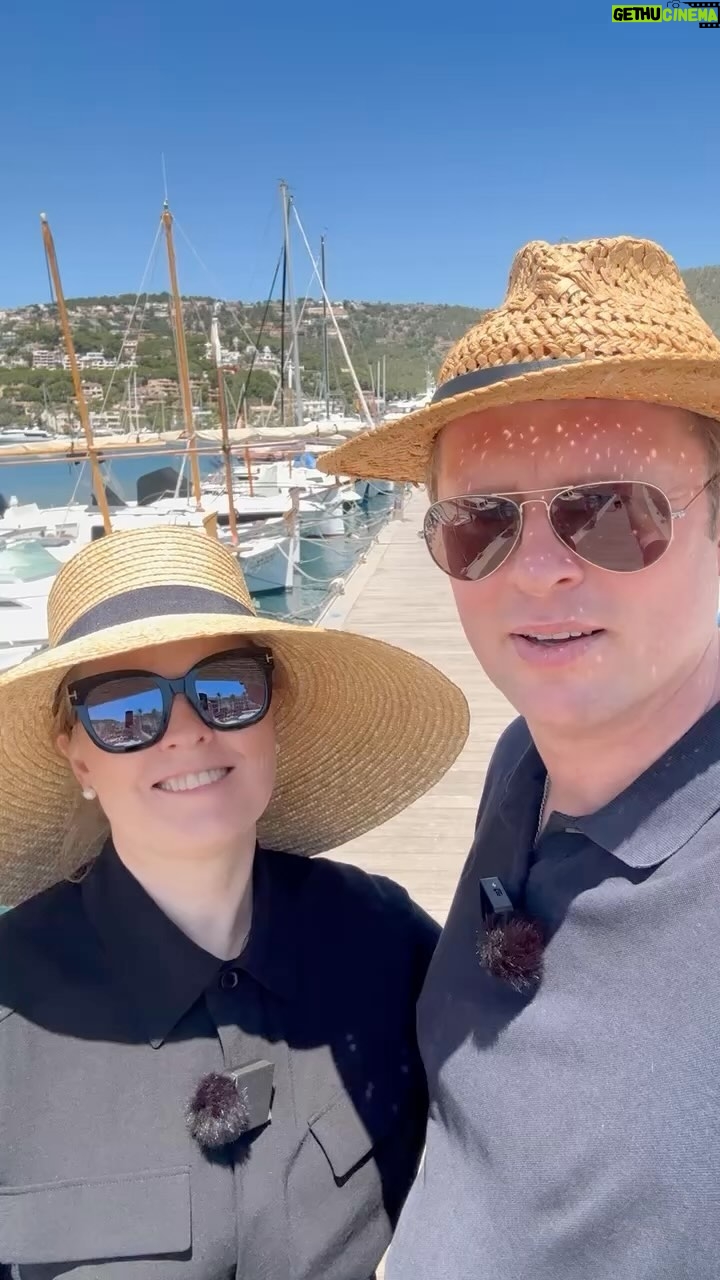 Patricia Kelly Instagram - Besos de Mallorca!💋♥️ @denis.sawinkin.official #sundayvibes #coupleday #restingday #love #mallorca #newhat #patriciakelly #thekellyfamily #kellyfamily