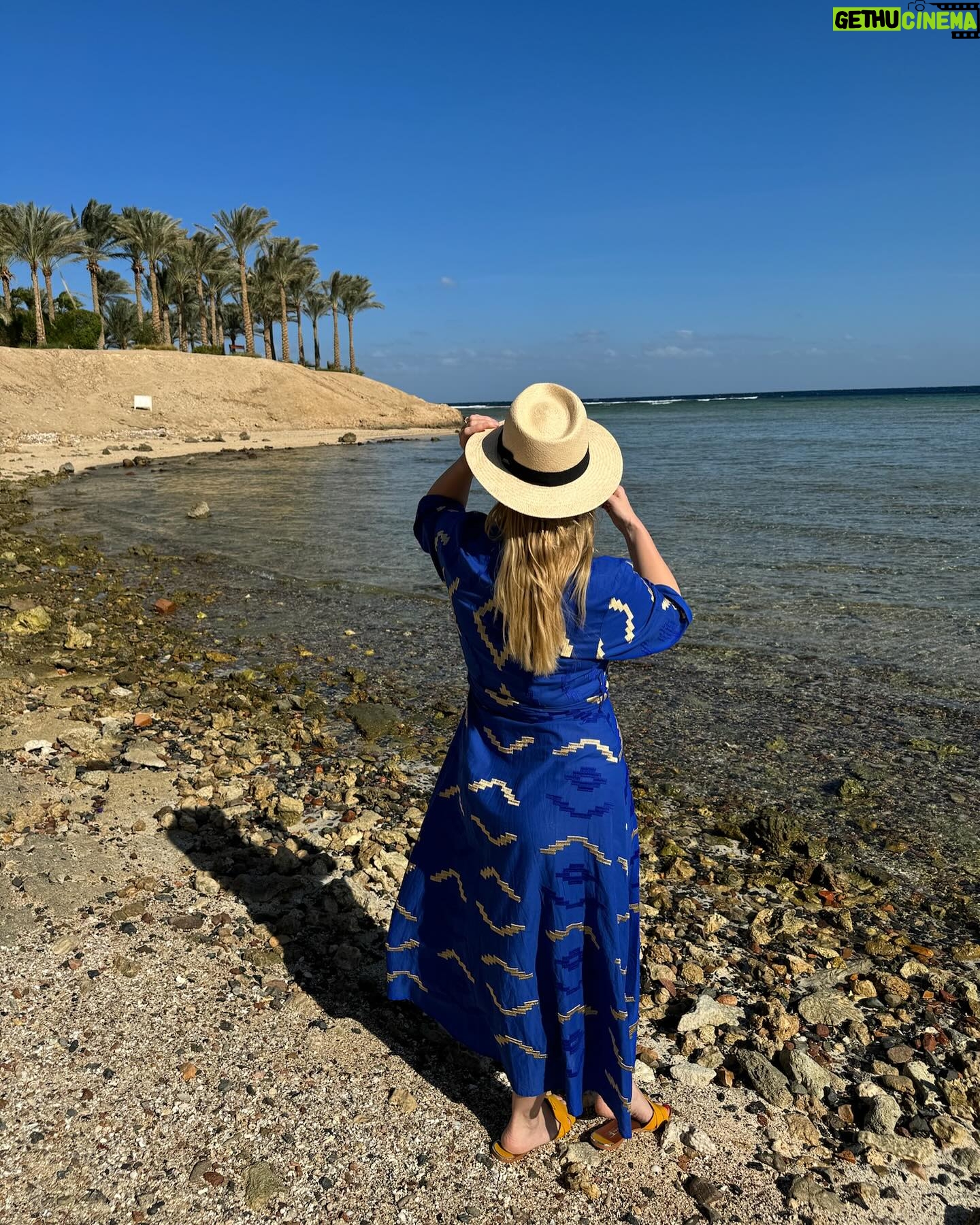 Patricia Kelly Instagram - #throwback to our beautiful holidays βοΈπΆοΈπ΄ποΈπ©ββ€οΈβπ¨ @denis.sawinkin.official π#tbt #throwbackthursday #vacation #auszeit #sun #love #family #travel #holidays #patriciakelly #kellyfamily #thekellyfamily
