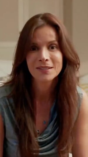 Patricia Velásquez Instagram - No dejes de Soñar, ve y toma la acción. 

Entrevista completa en el canal de YouTube de @olavarrietaluis

#patriciaVelasquez #actriz #actress #entrevista