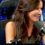 Patricia Velásquez Instagram - Mantén y cultiva las relaciones. Entrevista completa en el canal de YouTube del querido @doctorsotelo #patriciavelasquez #podcast #actress