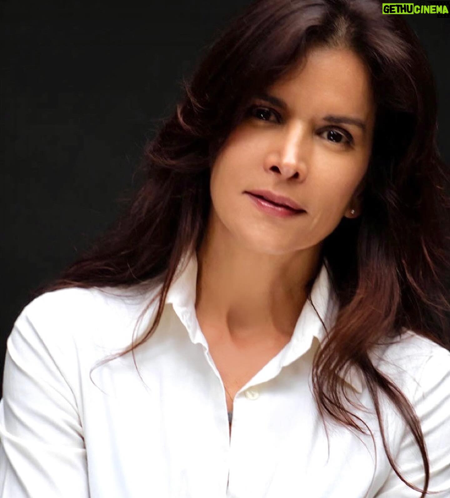 Patricia Velásquez Instagram - New York Top Model Agency @iconicfocus Has Two (2) Photos of mine for the Portfolio of my Lovely Friend Patricia @wayuuprincess ♥️ One of Photos is The Actual Cover of The Portfolio! link: https://iconicfocus.com/portfolio/patricia-velasquez/ #patriciavelasquez #90smodels #90ssupermodels