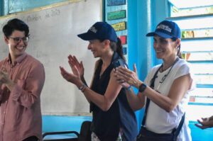 Patricia Velásquez Instagram - Jee'iraja Japüshu'a 🙌🏻

Hace un año decidimos creer sin haber visto.

Hace un año iniciamos las actividades académicas para fundar el #NucleoWayuuTaya 💙 Que hoy beneficia a más de 200 de niños y niñas de 17 comunidades. Cada uno con su historia importante y trascendental.

Bienvenida, Patricia, a la familia de El Sistema 🎼 

Gracias al maestro Rubén Darío Cova, y a la maestra Yanina Albornoz por asumir el frente del proyecto desde el primer momento. Gracias a todo el equipo operativo y docente voluntariado que nos ha acompañado en este recorrido. ¡Vamos a crecer!

 ¡Para el que cree todo es posible!

📷: @daniv.alvarez

@elsistema_
@wayuuprincess
@yaninaalbornoz
@magarchitect
@wayuutaya