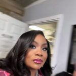 Patricia Williams Instagram – Them: Ms. Pat let me take your pictures.
Me: I can do it myself! 😡

What y’all think IG? Do I need to retire from selfies? Is it giving 52? 😂

Get your tickets for #YaGirlDoneMadeItTour at mspatcomedy.com! UP NEXT: 

#Austin
#LosAngeles
#atlanticcity 
#lexington 
#cincinnati 

#photodump #mspat #themspatshow