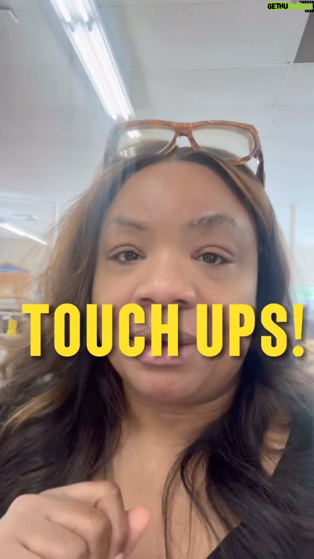 Patricia Williams Instagram - Good morning y’all! I’m out at @sherwinwilliams getting the touch up paint for the house! I love their paint! ✨ I’m going to make a video of all the things I’ve learn during @themspatproject process! What do you want to know? Drop your questions below!