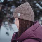 Patty Wu Instagram - ・ 2024ただいま，北海道。 很多人問我，為什麼冬天一直在北海道？因為這裡太迷人，每年想說選別處旅遊好了，最後依舊買了北海道機票。 今天又吃了好多驚喜的食物，散步一整天，去了北海道神宮、円山動物園、沒有行程頭腦放空。 可能在很冷的地方，腦子轉速會變慢，心會放慢、雪上也走不快，這是為什麼我迷戀北海道的原因。 需要在非工作的時候，放很慢。 Outfits @greenpea_tw #吳怡霈 #wuipei29 #パティ #旅 #北海道 #北海道神宮 #円山動物園