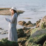 Patty Wu Instagram - ・ 別人口中的好與壞，都不算數 只有不斷耐心的嘗試並找尋 才會找到真正屬於自己的寶物 即使夜晚，都閃閃發亮✨ Outfits @kew_studio_tw ✨ #吳怡霈 #wuipei29 #パティ #沖縄　#おきなわ