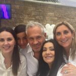 Paty Díaz Instagram – Ranita preciosa FELIZ Y BENDECIDO CUMPLEAÑOS!!🎂🎉🎈 
Gracias por regalarnos estos momentos llenos de muchas sonrisas y tantos recuerdos, celebrando tu vida!
LOS AMO!!!❤️ 
@anamariadelatorre_ 
@nataliaesperonmx 
@adrianalarranagaoficial 
#arathdelatorre 
#amistad #bendiciones #amor #forever #love #friends #friendsforever