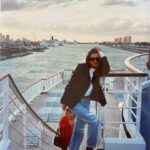 Paty Díaz Instagram – Mira nomas… lo que me encontré 📸 … 
Hace 30 vueltas 🌎 uf!
#tbt