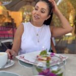 Paty Díaz Instagram - 🎂YO y todos mis años… 🌬🌀🥂💖 Gracias Vida, Gracias Dios, gracias Universo infinito, por todo y por tanto 🙏🏼 🎂 💖 #HBD Paty!!💐 Celebrando un ciclo más… Así ayer.. #marzo #17 #lavidaeshoy #amanacer